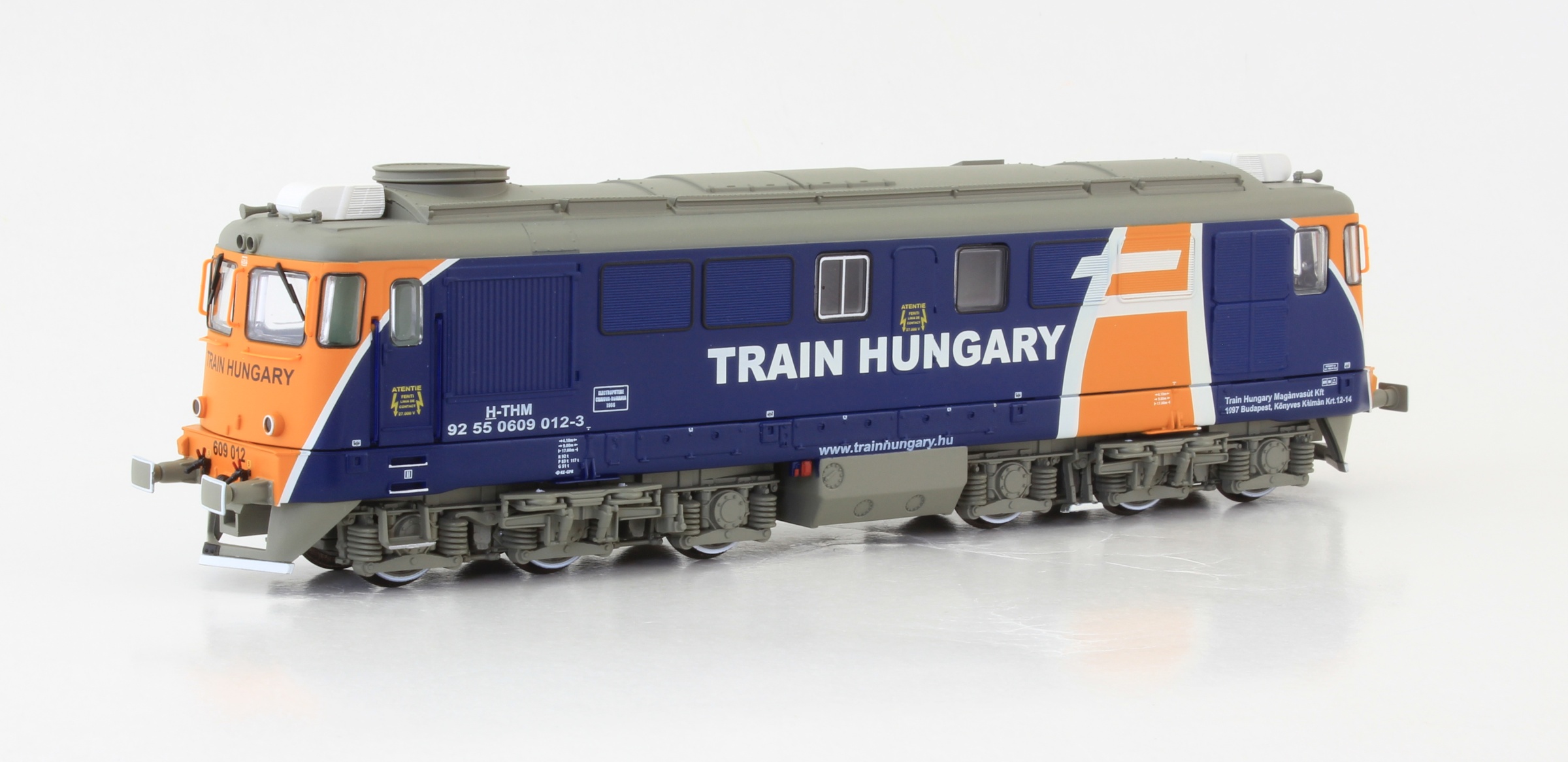 鉄道模型  Modell Train Hungary 060 DA Diesel locomotive 060-DA, Train Hungary, Albert Modell, H0